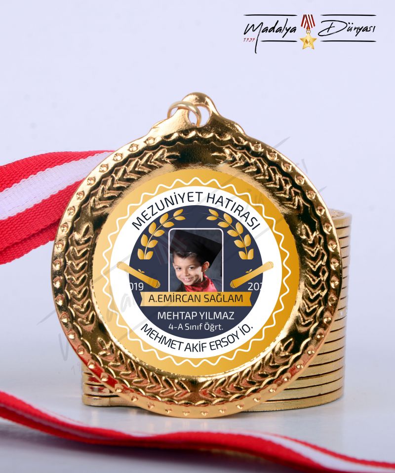 Mezuniyet madalyası fotoğraflı 6