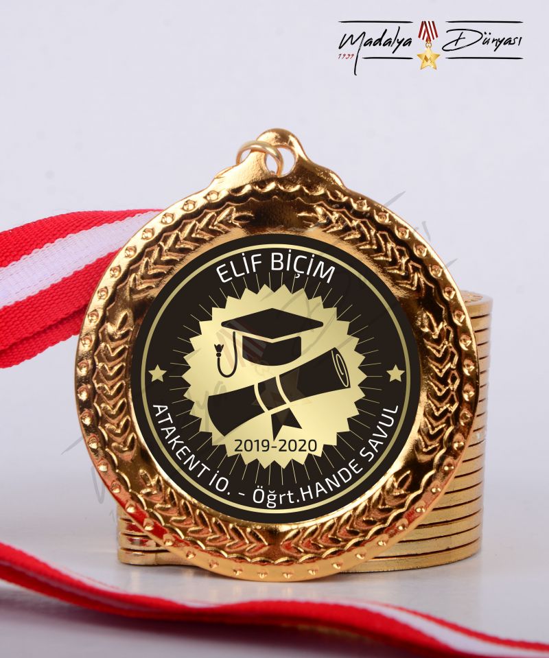 4.sınıf mezuniyet madalyası isimli